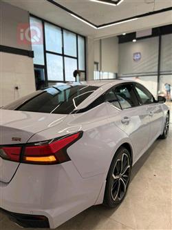 نيسان ألتيما